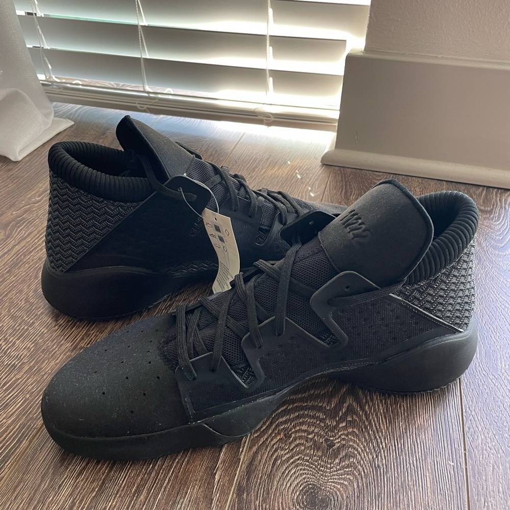 Men’s Pro Vision Basketball Shoes